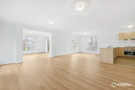 Property photo of 21 Howard Place Deer Park VIC 3023