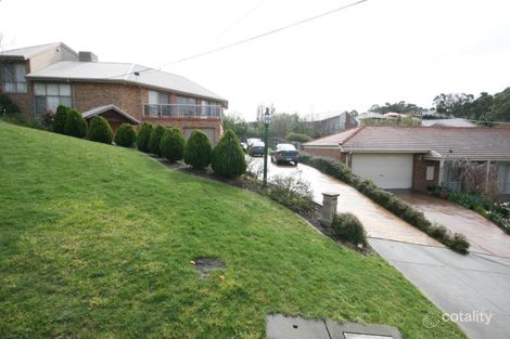 33 Baringa Rd, Croydon North, VIC 3136