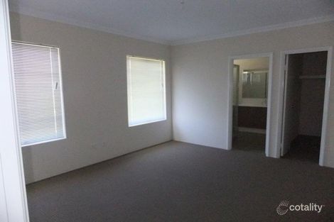 Property photo of 20 Stanbroke Turn Carramar WA 6031