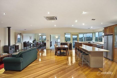 Property photo of 37 Hillsyde Parade Strathmore VIC 3041