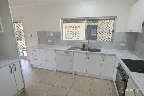 Property photo of 16 Mulindie Close Edmonton QLD 4869