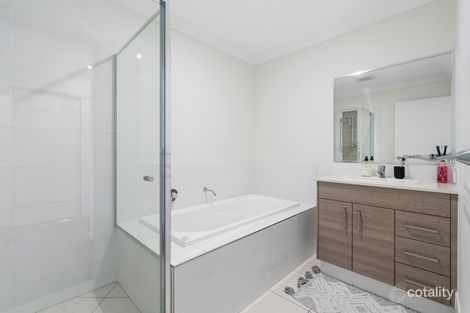 Property photo of 16A Bottlebrush Drive Deebing Heights QLD 4306