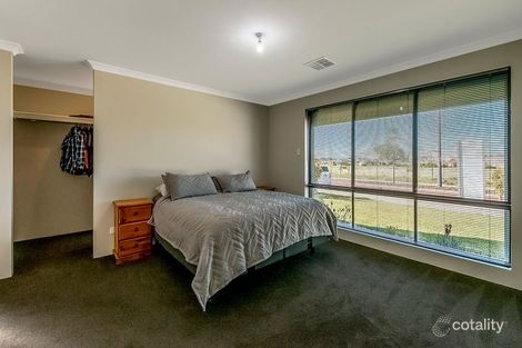 Property photo of 115 Eleanore Drive Madora Bay WA 6210