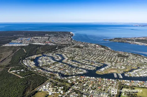 12 Midyim Ct, Banksia Beach, QLD 4507