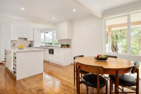 Property photo of 110 Collins Road St Ives Chase NSW 2075