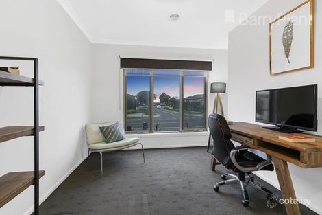 Property photo of 93 Lennon Parkway Derrimut VIC 3026