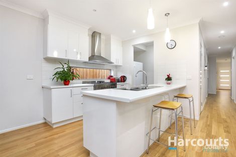 Property photo of 9 Windermere Parade Doreen VIC 3754