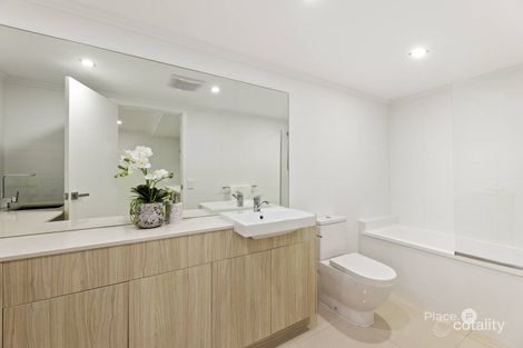 Property photo of 7/36 Eighth Avenue Coorparoo QLD 4151