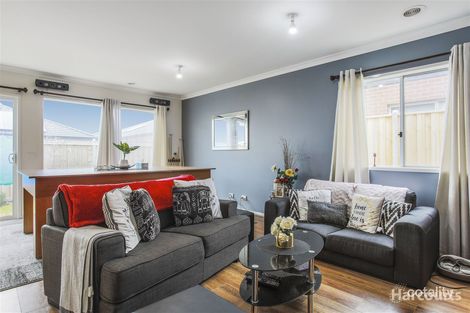 Property photo of 9 Barcelona Avenue Clyde North VIC 3978