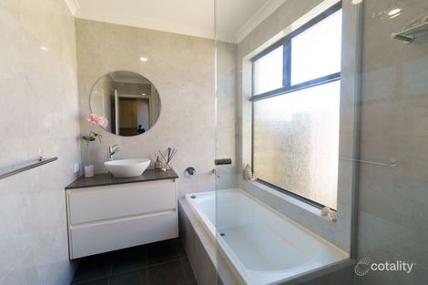 Property photo of 12 Milford Green Mindarie WA 6030