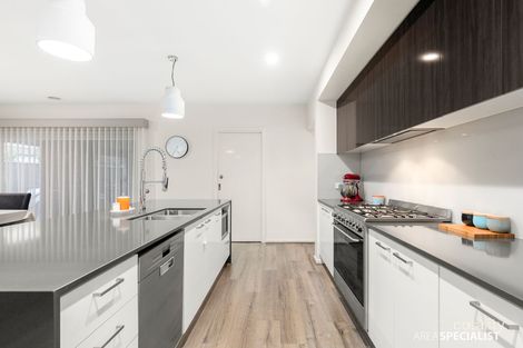 Property photo of 3 Wirruna Street Werribee VIC 3030