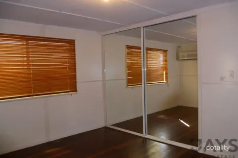 Property photo of 36 Abel Smith Parade Sunset QLD 4825