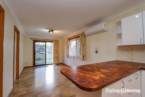 Property photo of 8 Hughes Street Kelso NSW 2795