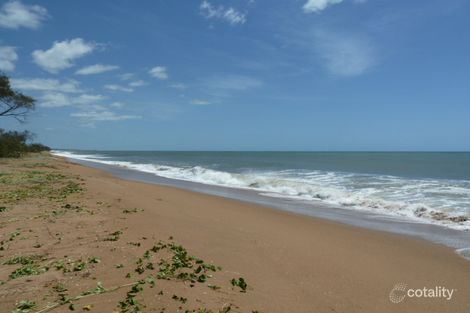 Property photo of 5 Maple Court Moore Park Beach QLD 4670