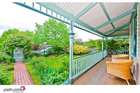 Property photo of 14 Lowelly Road Lindisfarne TAS 7015