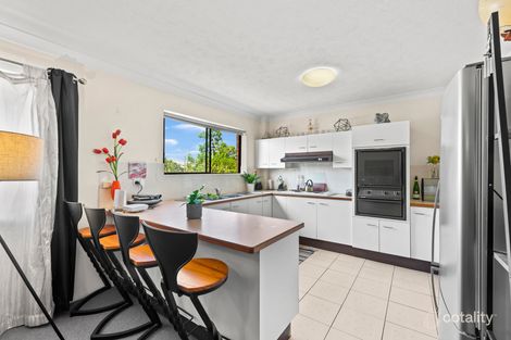 Property photo of 2/28 Elliott Street Clayfield QLD 4011