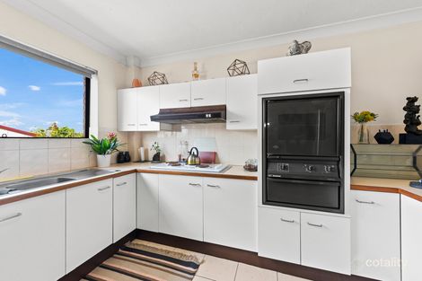 Property photo of 2/28 Elliott Street Clayfield QLD 4011