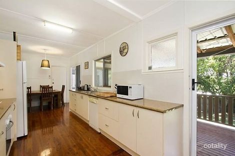 Property photo of 15 Lind Avenue Southport QLD 4215