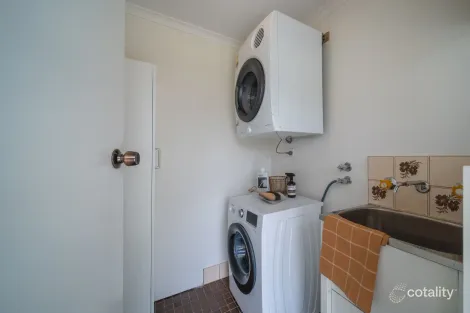 Property photo of 16 Pine Avenue Victor Harbor SA 5211