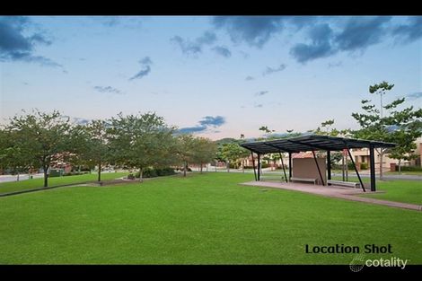 Property photo of 20 Wingello Crescent Wyoming NSW 2250