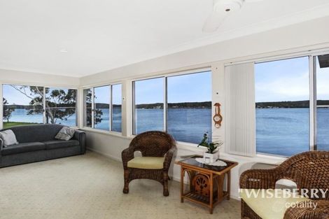 Property photo of 14 Noamunga Crescent Gwandalan NSW 2259