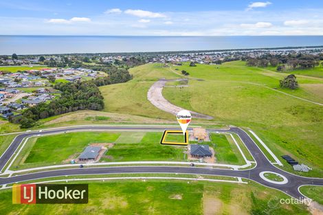 Property photo of 20 Lochard Terrace Lakes Entrance VIC 3909
