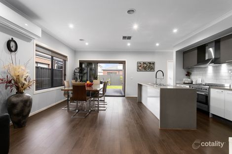 Property photo of 41 Luster Circuit Greenvale VIC 3059