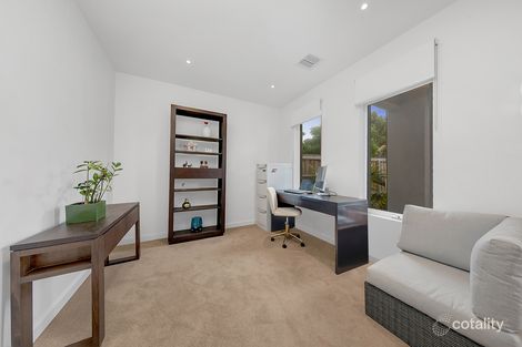 Property photo of 4 Joeys Run South Morang VIC 3752