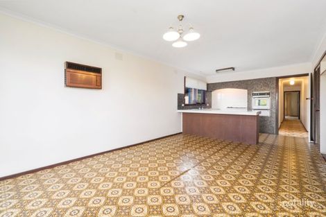 Property photo of 10 Leeds Road Mount Waverley VIC 3149