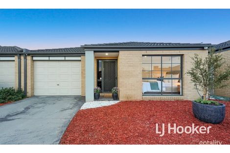 Property photo of 16/7 Syme Road Pakenham VIC 3810