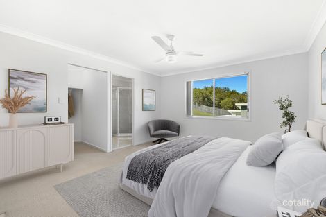 Property photo of 2/52 Hawkesbury Avenue Pacific Pines QLD 4211