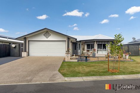 Property photo of 28 Wagtail Kawungan QLD 4655