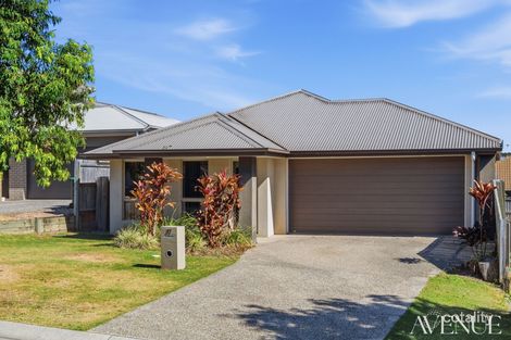 37 REGAL CL, HEATHWOOD, QLD 4110
