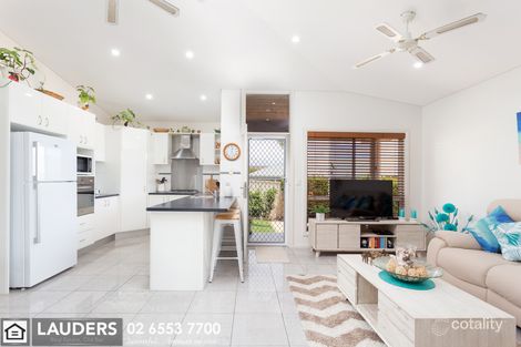 Property photo of 2/10 Coronation Street Old Bar NSW 2430