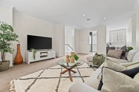 Property photo of 18 Grammar Parade Wantirna VIC 3152