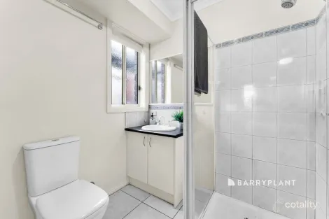 Property photo of 24 Ebony Drive Pakenham VIC 3810