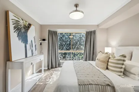 Property photo of 23 Collina Crescent Forest Lake QLD 4078