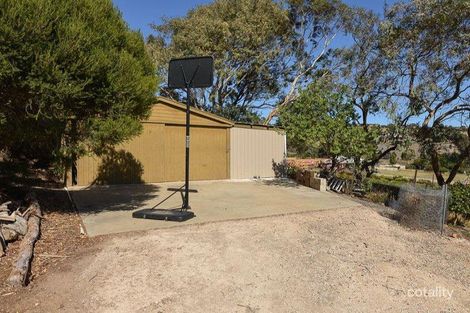 Property photo of 25 White Crescent Encounter Bay SA 5211