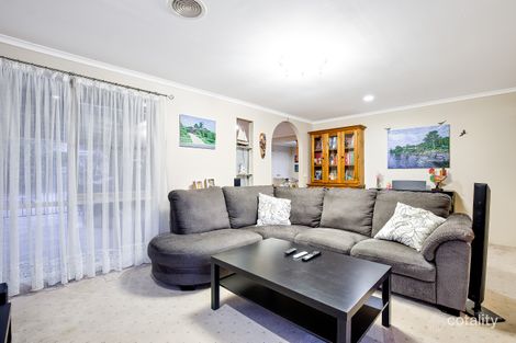 Property photo of 32 Edeys Run Hampton Park VIC 3976