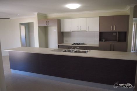 Property photo of 7 Bellbird Circuit New Auckland QLD 4680