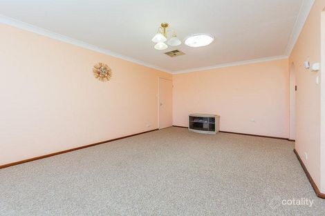 Property photo of 9 Beechcroft Place Camillo WA 6111