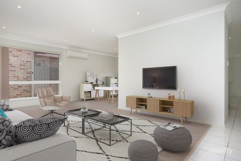 Property photo of 37 Dampier Crescent Forest Lake QLD 4078