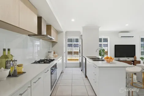 Property photo of 30 Randwick Avenue Logan Reserve QLD 4133