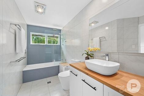 Property photo of 2/31 Brentnall Street Norman Park QLD 4170