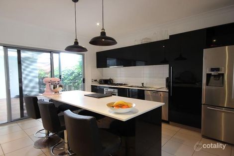 Property photo of 14 Jurien Crescent Varsity Lakes QLD 4227