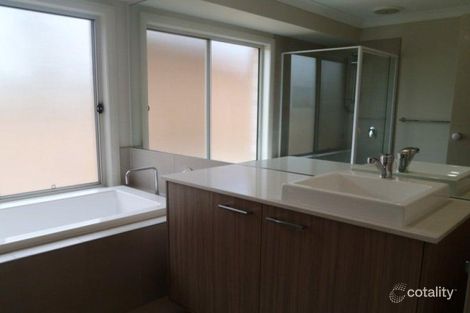 Property photo of 14 Birkdale Boulevard Cessnock NSW 2325