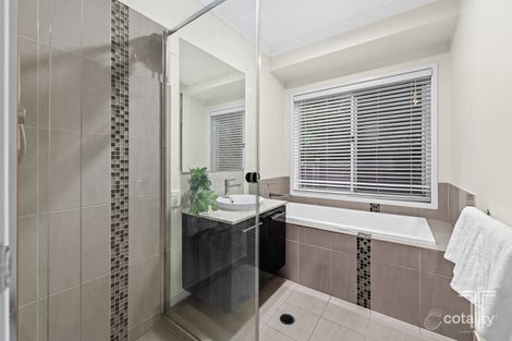 Property photo of 36 Westbury Place Carindale QLD 4152