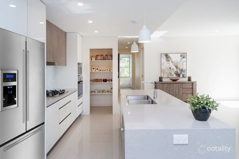 Property photo of 1/1063 Lakeview Terrace Benowa QLD 4217