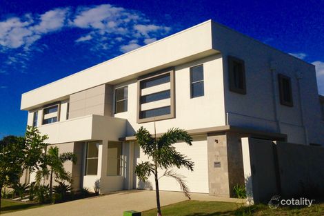 Property photo of 1/1063 Lakeview Terrace Benowa QLD 4217