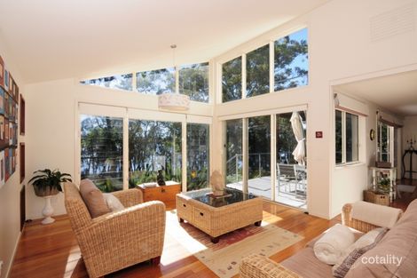 Property photo of 231 Walmer Avenue Sanctuary Point NSW 2540